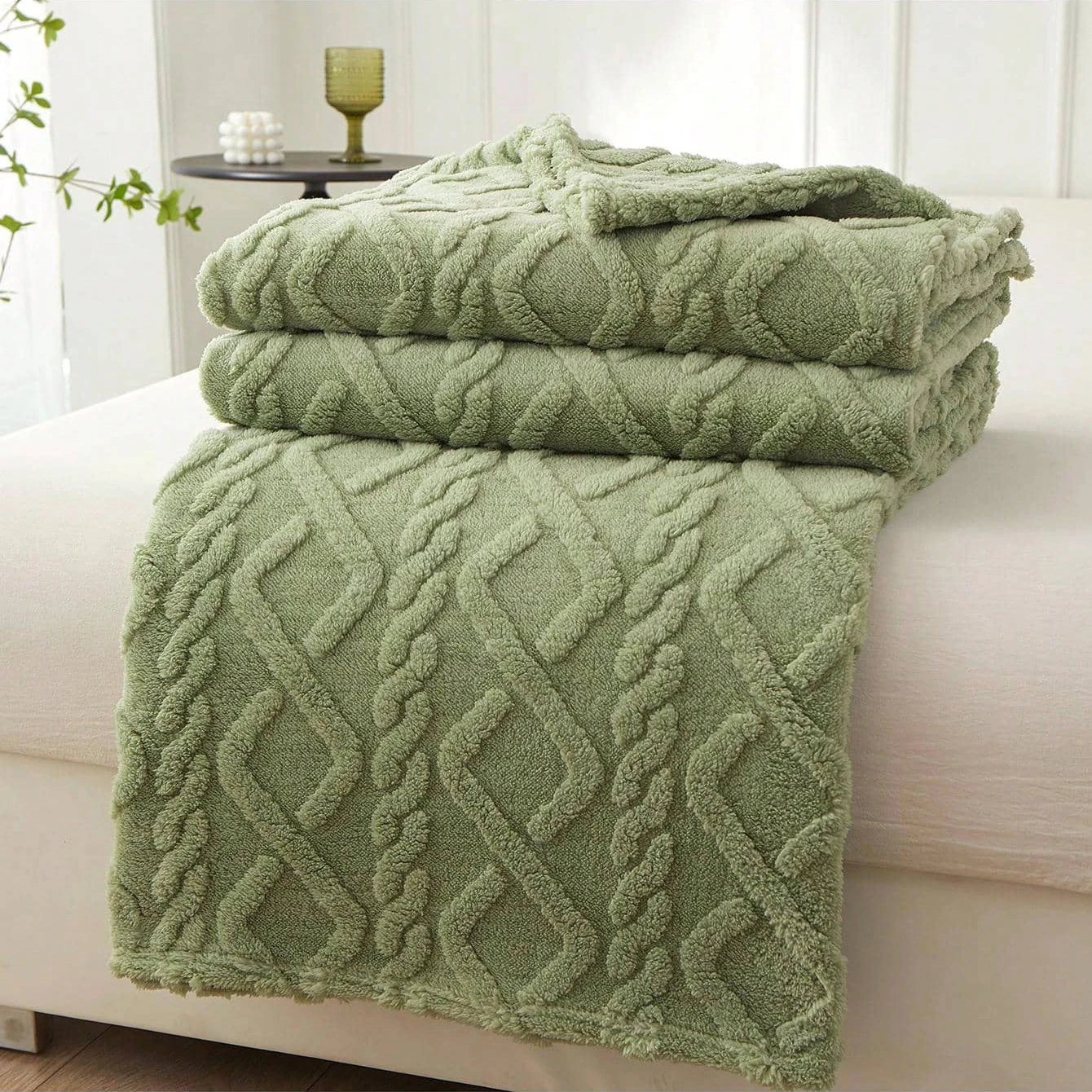 Coral Fleece Blanket — Lightweight Multi-Purpose Throw