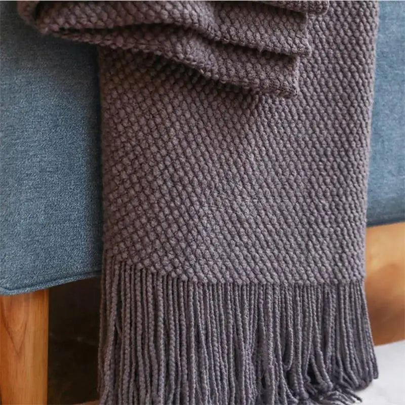 Nordic Knitted Throw Blanket — Soft Winter Plaid with Tassels