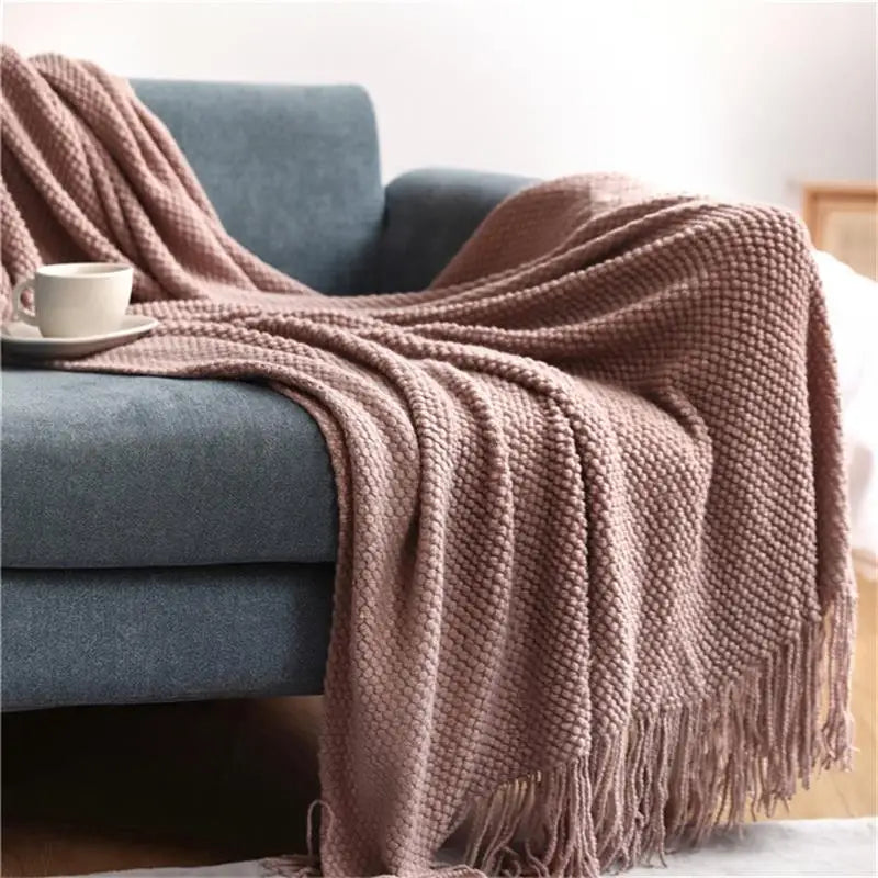 Nordic Knitted Throw Blanket — Soft Winter Plaid with Tassels