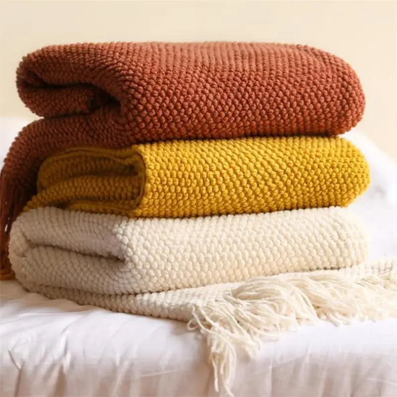 Nordic Knitted Throw Blanket — Soft Winter Plaid with Tassels
